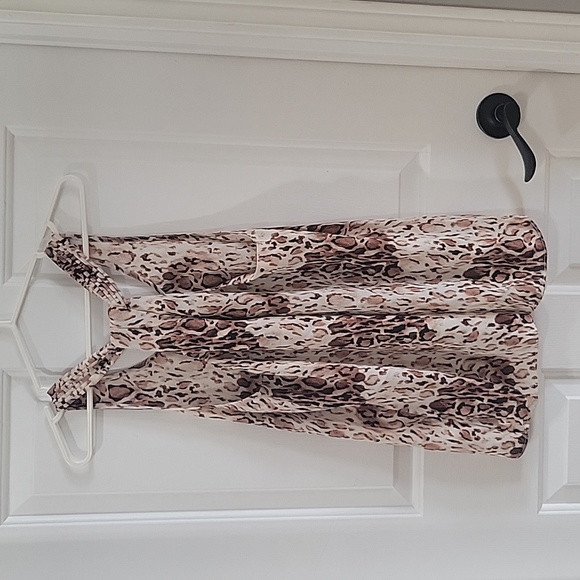 Leopard Print Top - Picture 3 of 4